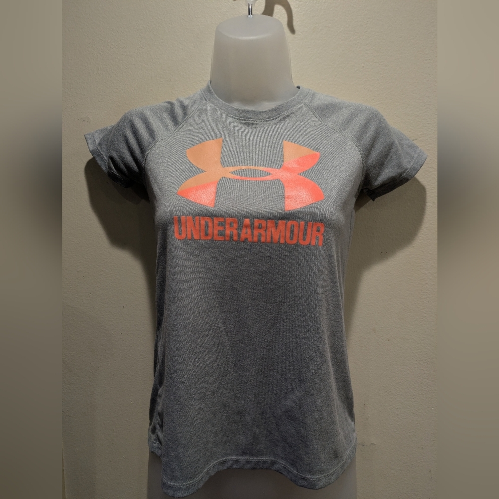 Under Armour Heather Gray Tee with Coral Logo Size Medium